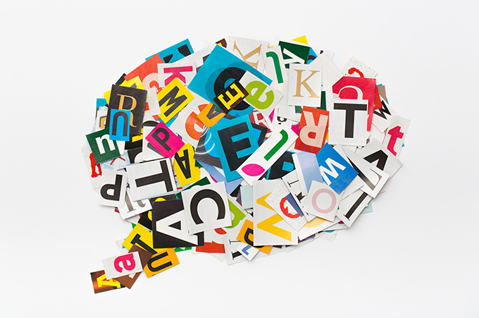 Burbuja de Dilogo Hecha con Recortes de Letras